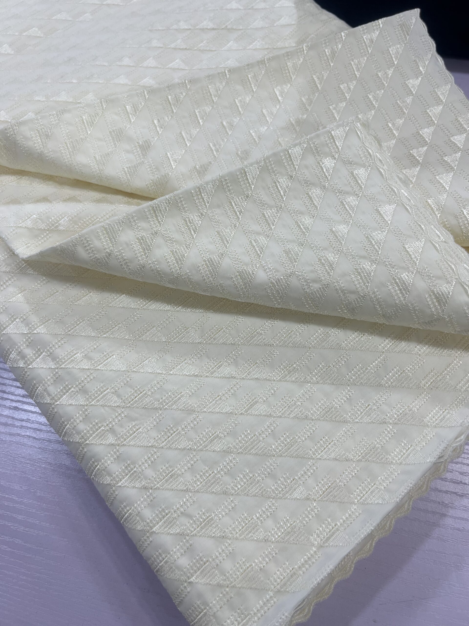 Luxury Polish Lace Fabric – Elegant Men’s Senator & Agbada Material 6 Luxury Polish Lace Fabric – Elegant Men’s Senator & Agbada Material - Image 3